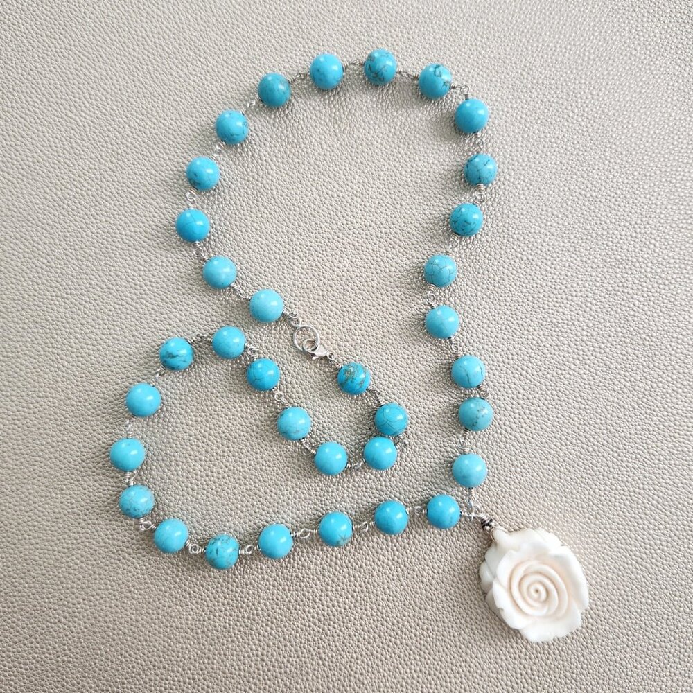 HOWLITE TURQUOISE W/ CARVED ROSE PENDANT--24"